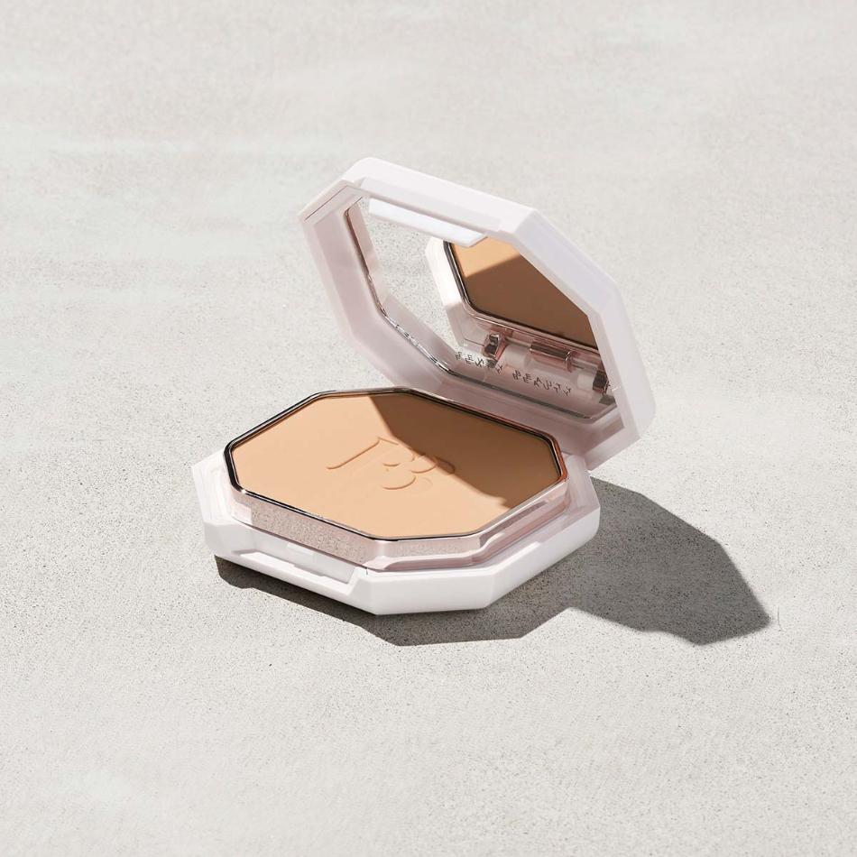 Fenty Beauty PRO FILT’R Soft Matte Powder Foundation - 185