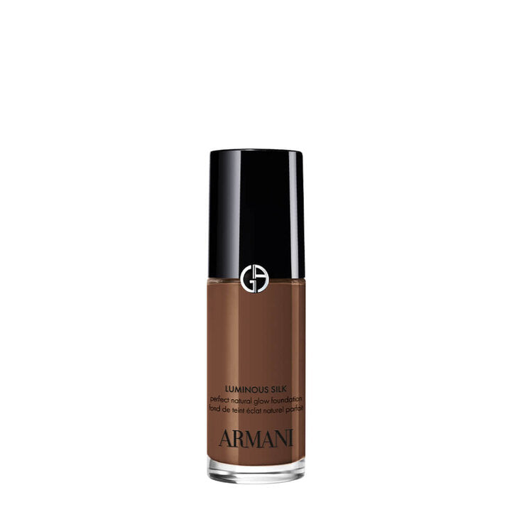 Armani Luminous Silk Foundation