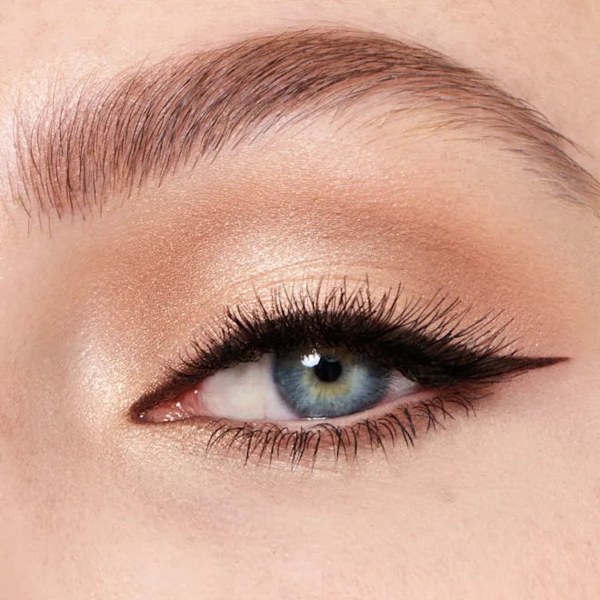 Charlotte Tilbury The Super Nudes Duo Liner Primary
